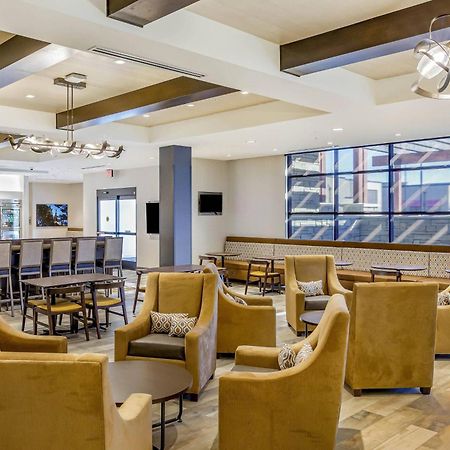 Springhill Suites By Marriott Topeka Southwest Eksteriør billede