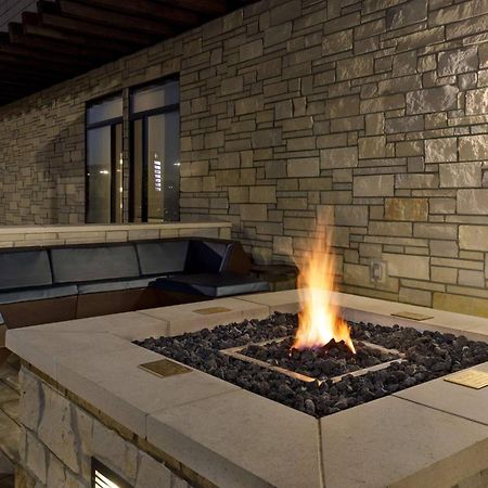 Springhill Suites By Marriott Topeka Southwest Eksteriør billede
