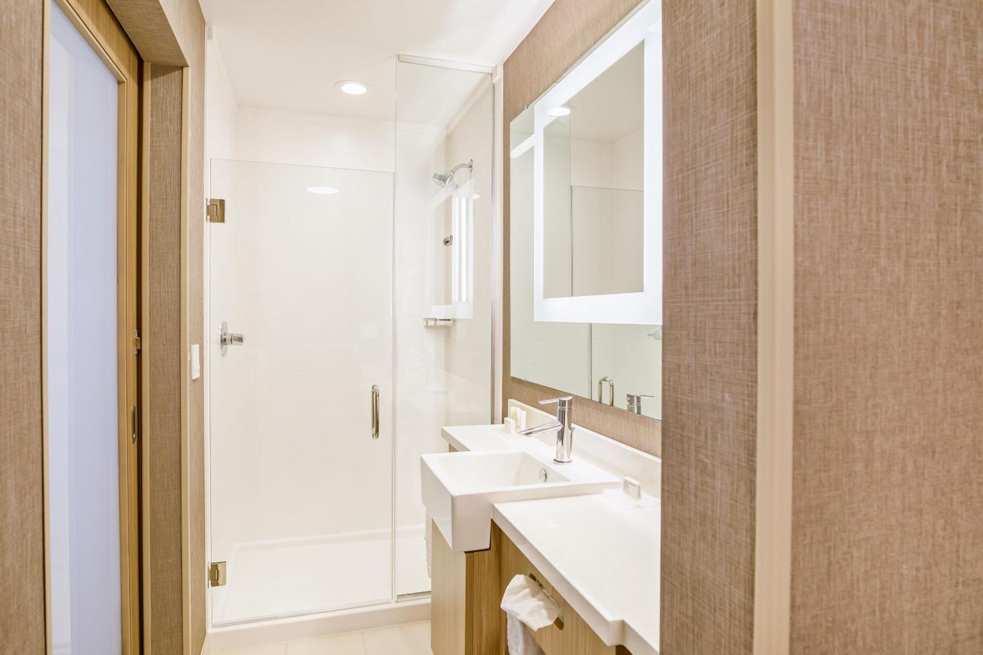 Springhill Suites By Marriott Topeka Southwest Eksteriør billede