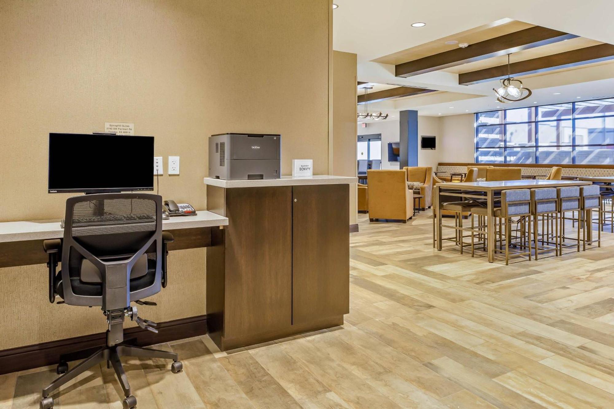 Springhill Suites By Marriott Topeka Southwest Eksteriør billede